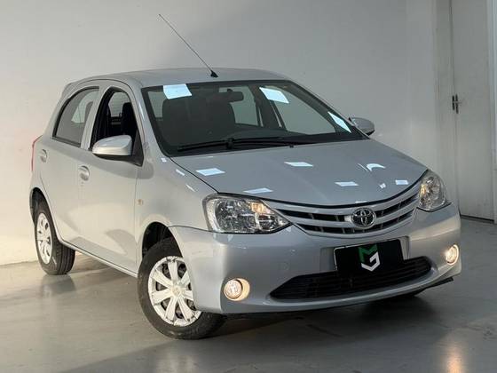 TOYOTA ETIOS 1.3 X 16V FLEX 4P MANUAL TOYOTA ETIOS 1.3 X 16V FLEX 4P MANUAL